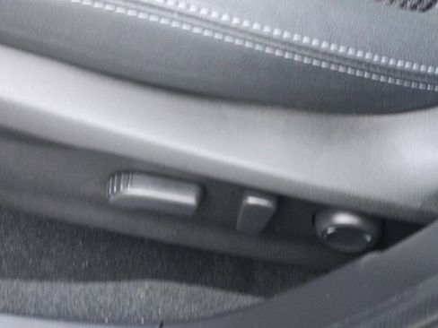 Certified 2022 Subaru Forester Premium image 22