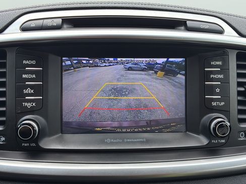 Used 2019 Kia Sorento FWD V6 w/ LX V6 Convenience Package image 20