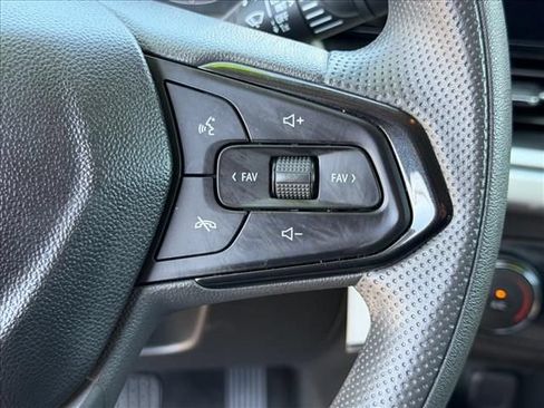 Certified 2025 Chevrolet Trax LS FWD image 17