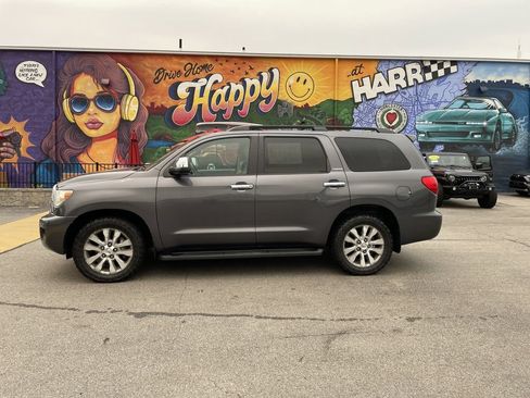 Used 2014 Toyota Sequoia Limited AWD/4WD image 2