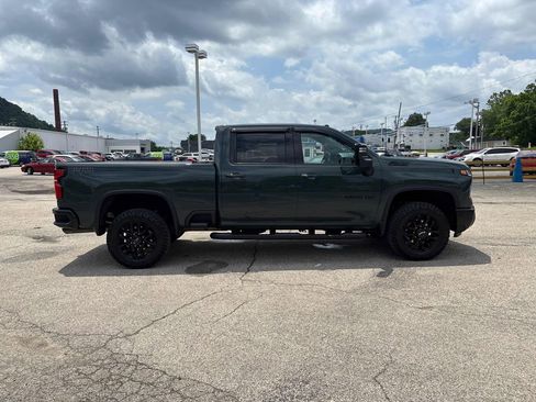Used 2025 Chevrolet Silverado 2500 LTZ w/ Trail Boss Package AWD/4WD image 6