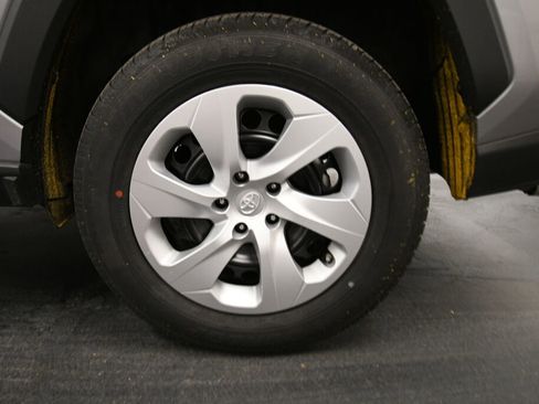 Certified 2024 Toyota RAV4 LE image 29