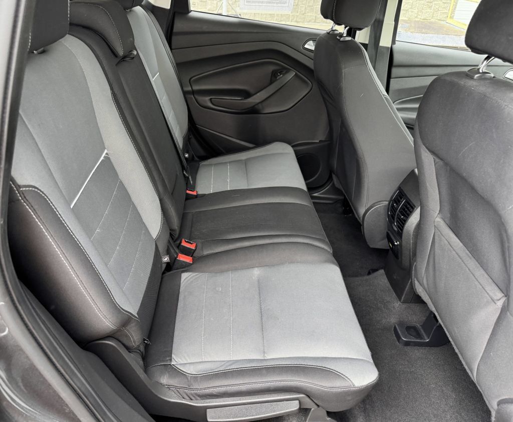 Used 2015 Ford Escape SE w/ Equipment Group 201A AWD/4WD image 27