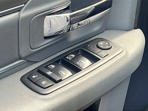 Used 2018 RAM 1500 Big Horn image 12