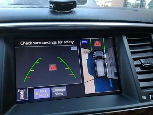 Used 2018 Nissan Armada SL image 25