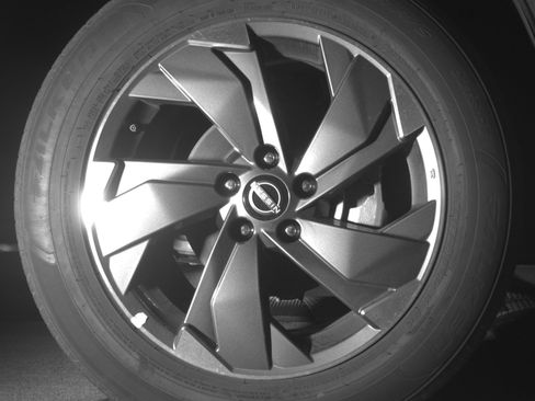 Used 2025 Nissan Rogue SV FWD image 13
