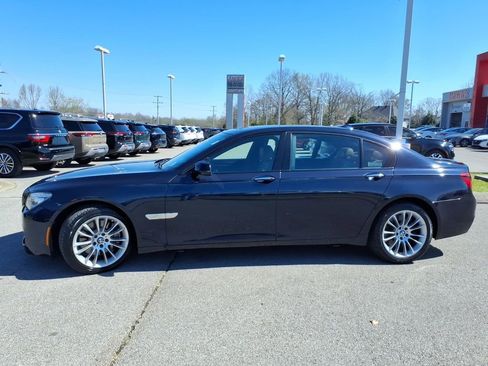 Used 2015 BMW 750Li xDrive AWD/4WD image 19