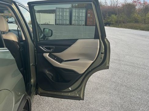 Used 2020 Subaru Forester Limited image 49