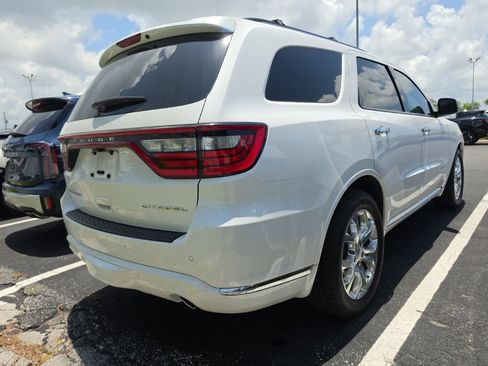 Used 2018 Dodge Durango Citadel w/ Technology Group RWD image 17