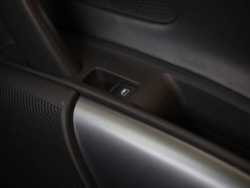 Used 2011 Audi R8 V10 image 47