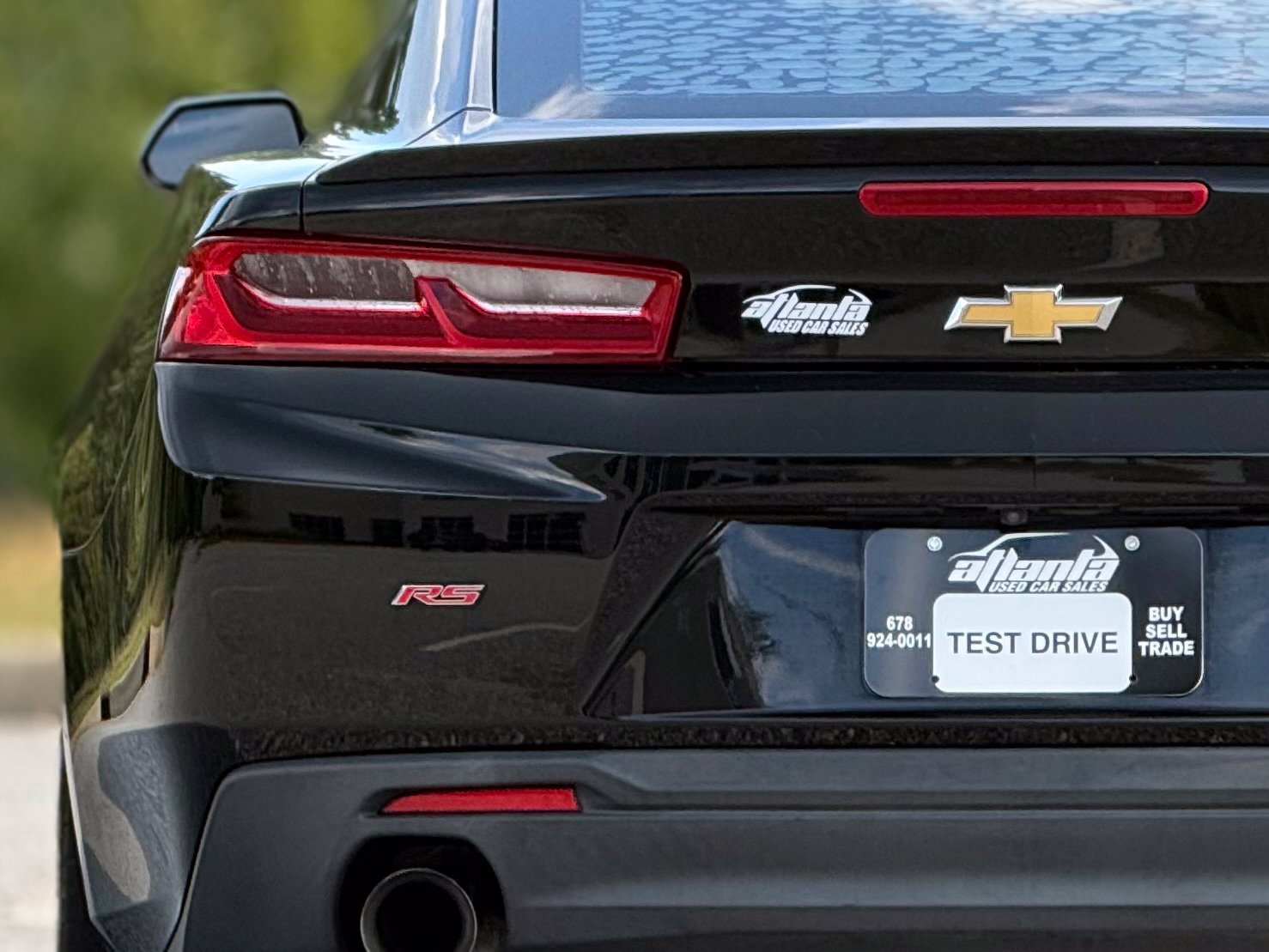 Used 2018 Chevrolet Camaro LT w/ RS Package RWD image 16