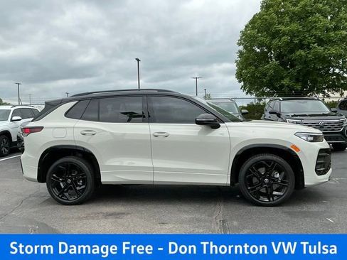 New 2026 Volkswagen Tiguan SE R-Line AWD/4WD image 2