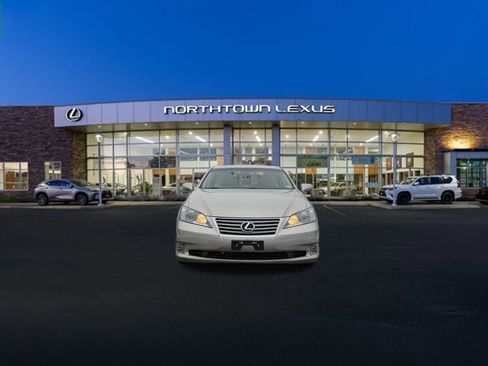 Used 2010 Lexus ES 350 image 19