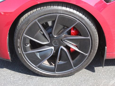 Used 2025 Tesla Model 3 Performance AWD/4WD image 10