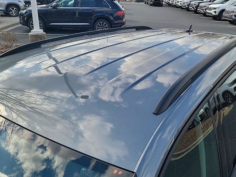 Used 2024 Volkswagen Tiguan S image 15