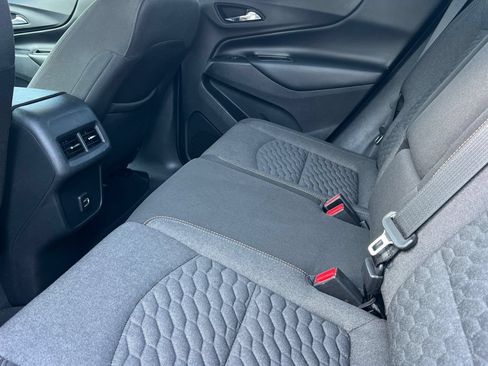 Used 2020 Chevrolet Equinox LT FWD image 16