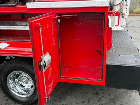 Used 2021 RAM 3500 Tradesman w/ Chrome Appearance Group image 29