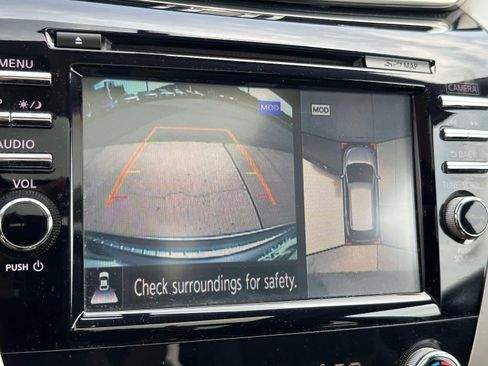 Used 2015 Nissan Murano Platinum w/ Platinum Technology Package AWD/4WD image 21