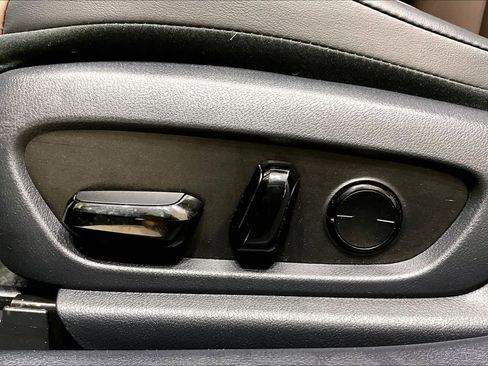 Used 2024 Lexus ES 350 w/ Premium Package image 34