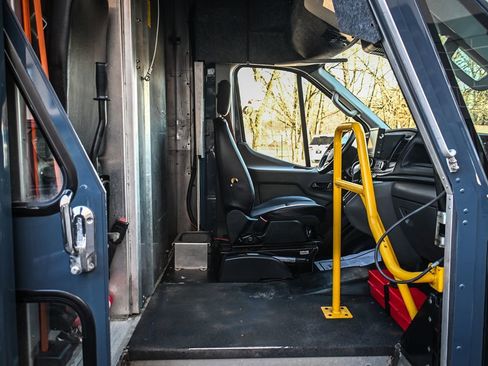 Used 2022 Ford Transit 350 T-350 RWD DRW image 18