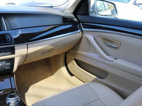 Used 2014 BMW 528i Sedan RWD image 19