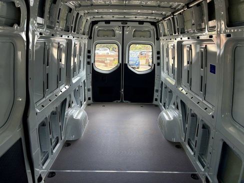 New 2026 Mercedes-Benz Sprinter 2500 image 21