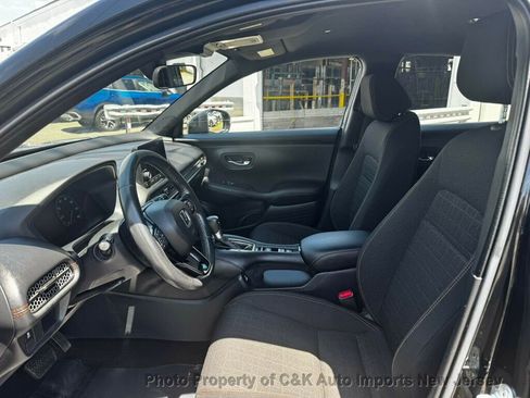 Used 2023 Honda HR-V Sport image 17