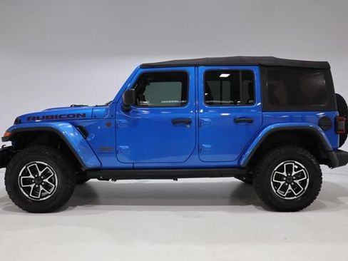 Used 2024 Jeep Wrangler Unlimited Rubicon w/ Safety Group AWD/4WD image 4