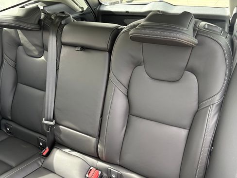 New 2026 Volvo XC60 B5 Ultra w/ Protection Package Premier image 23