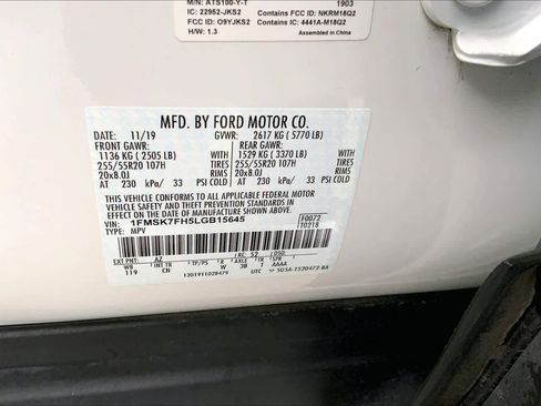 Used 2020 Ford Explorer Limited image 32