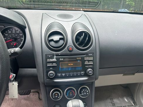 Used 2015 Nissan Rogue S w/ Convenience Package FWD image 17