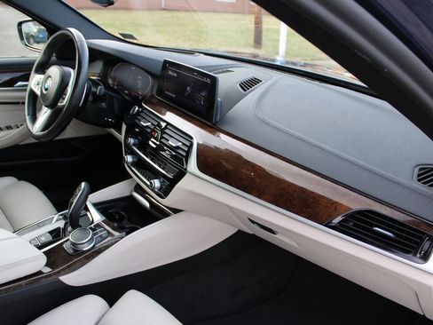 Used 2020 BMW 540i xDrive w/ Executive Package image 47