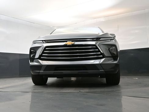 Used 2023 Chevrolet Blazer Premier w/ Enhanced Convenience Package AWD/4WD image 19