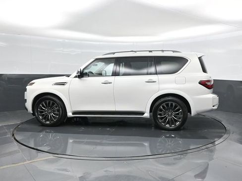 Used 2024 Nissan Armada Platinum w/ Captain's Chairs Package AWD/4WD image 9
