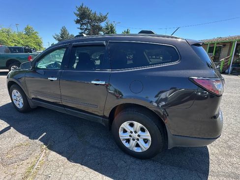 Used 2015 Chevrolet Traverse LS image 5