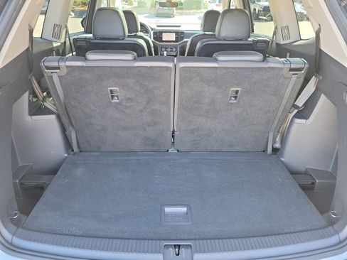 Certified 2022 Volkswagen Atlas SEL Premium image 18
