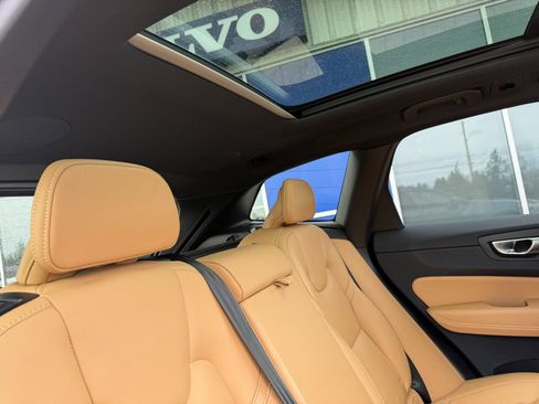 Used 2024 Volvo XC60 T8 Ultimate w/ Climate Package image 14