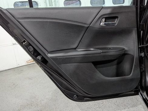 Used 2015 Honda Accord EX-L image 27