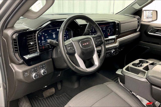 Certified 2023 GMC Sierra 1500 SLE w/ Preferred Package AWD/4WD image 16