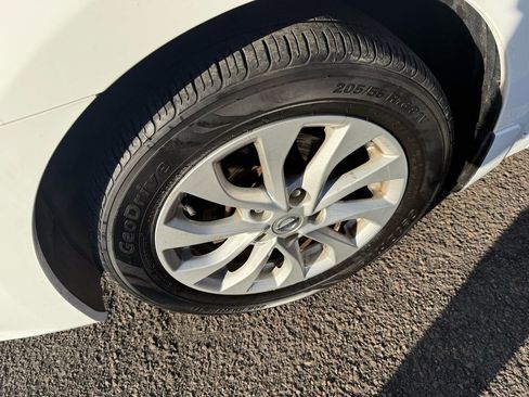 Used 2019 Nissan Sentra SV w/ Exterior Package image 10