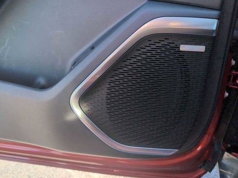 Used 2025 Chevrolet Traverse RS w/ LPO, Floor Liner Package image 25