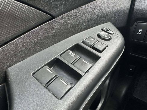 Used 2014 Honda CR-V LX image 29