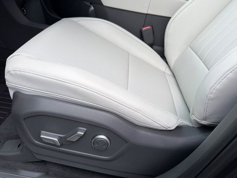 New 2026 Hyundai Santa Fe SEL image 13