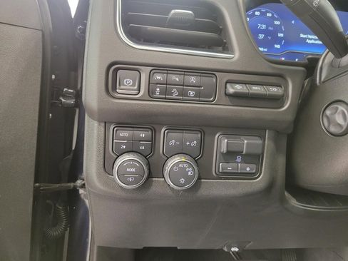 Used 2024 Chevrolet Tahoe High Country image 11