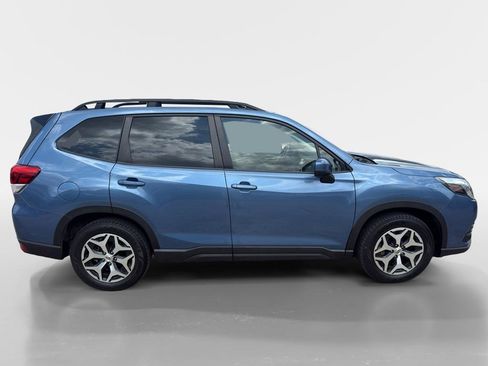 Used 2024 Subaru Forester Premium AWD/4WD image 6