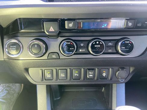 Used 2017 Toyota Tacoma TRD Pro AWD/4WD image 20