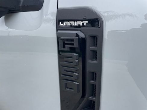 New 2026 Ford F350 Lariat w/ Black Appearance Package image 32