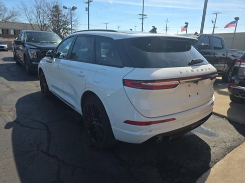 Used 2024 Lincoln Corsair Reserve w/ Equipment Group 202A image 2