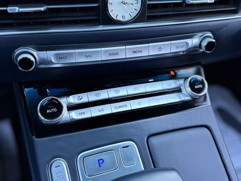 Used 2021 Genesis G90 5.0 Ultimate image 24