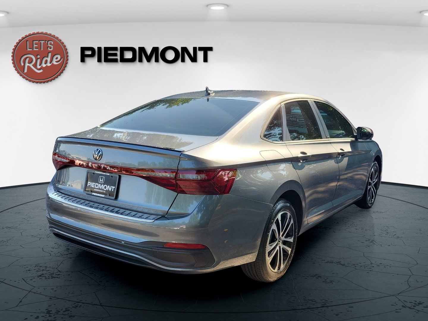 Used 2025 Volkswagen Jetta Sport FWD image 5